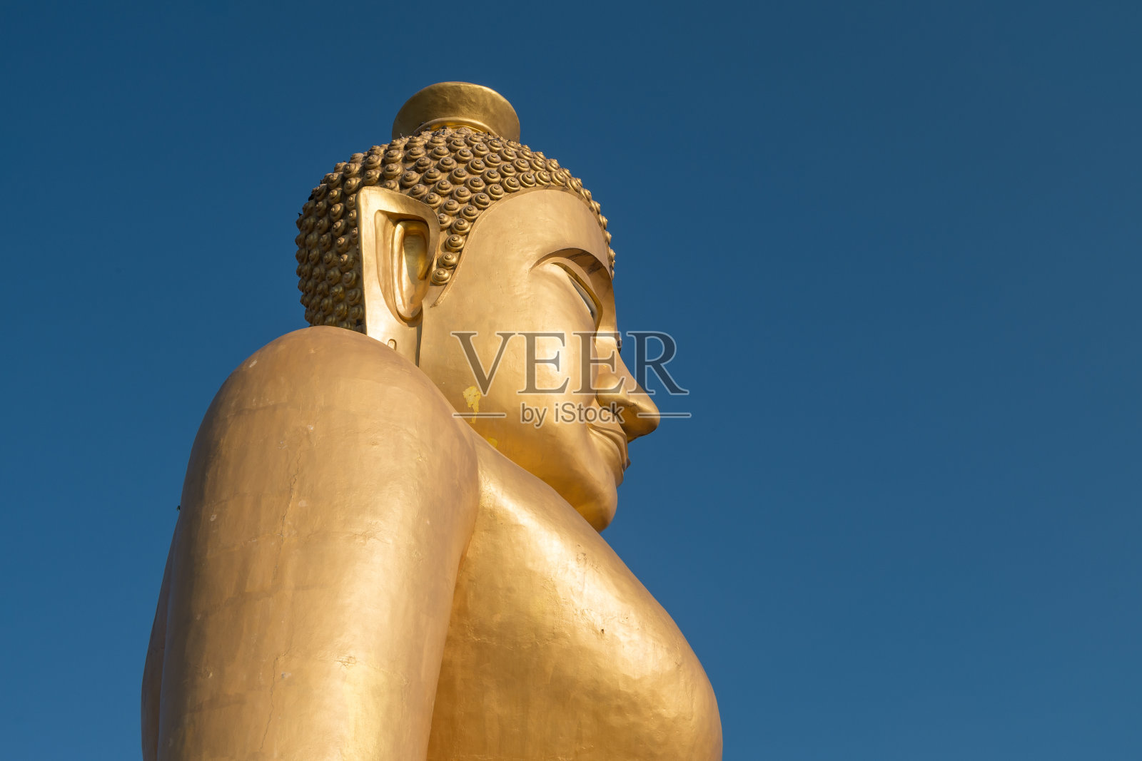巨大的金佛照片摄影图片