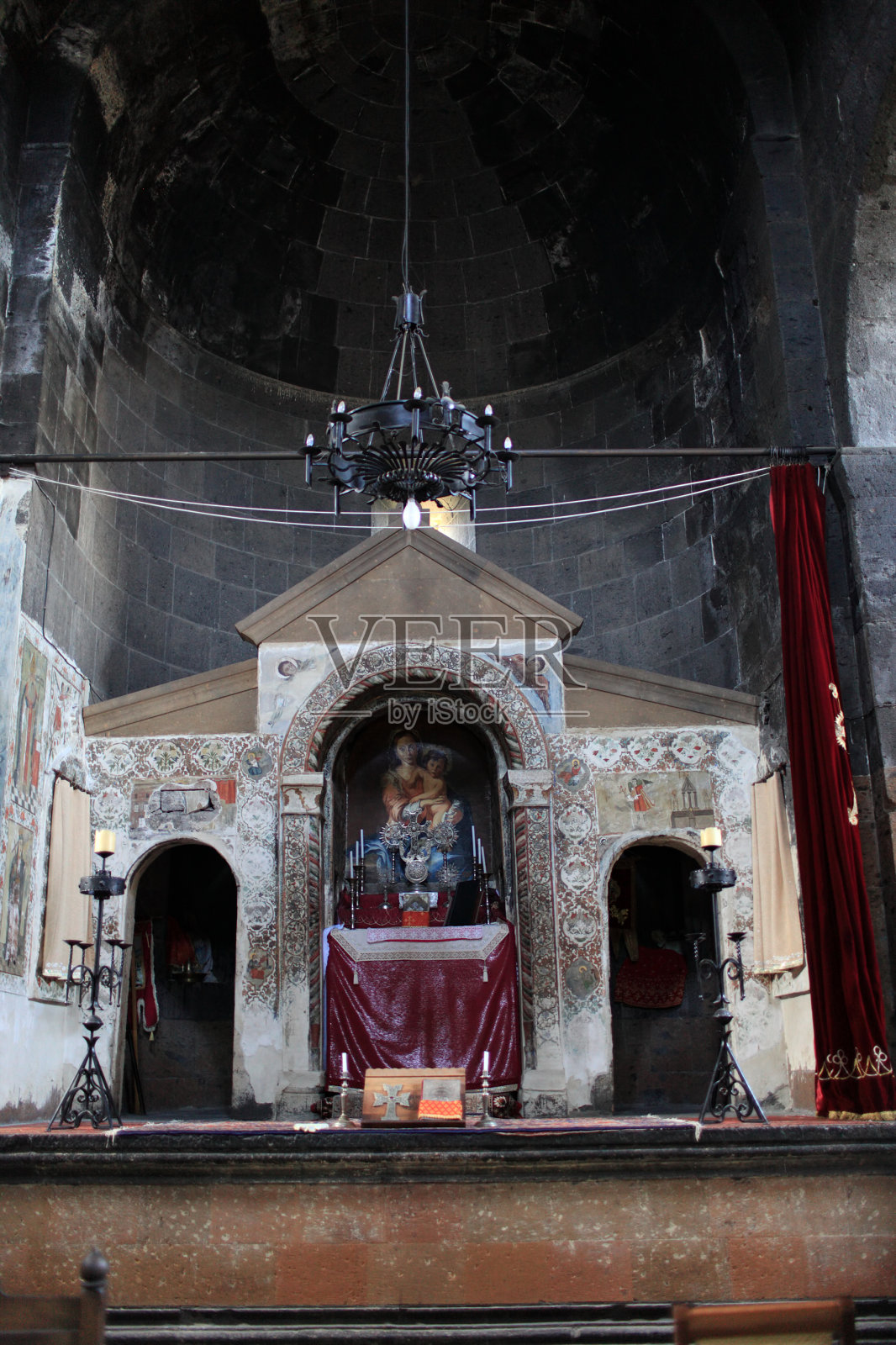 亚美尼亚教堂的祭坛照片摄影图片