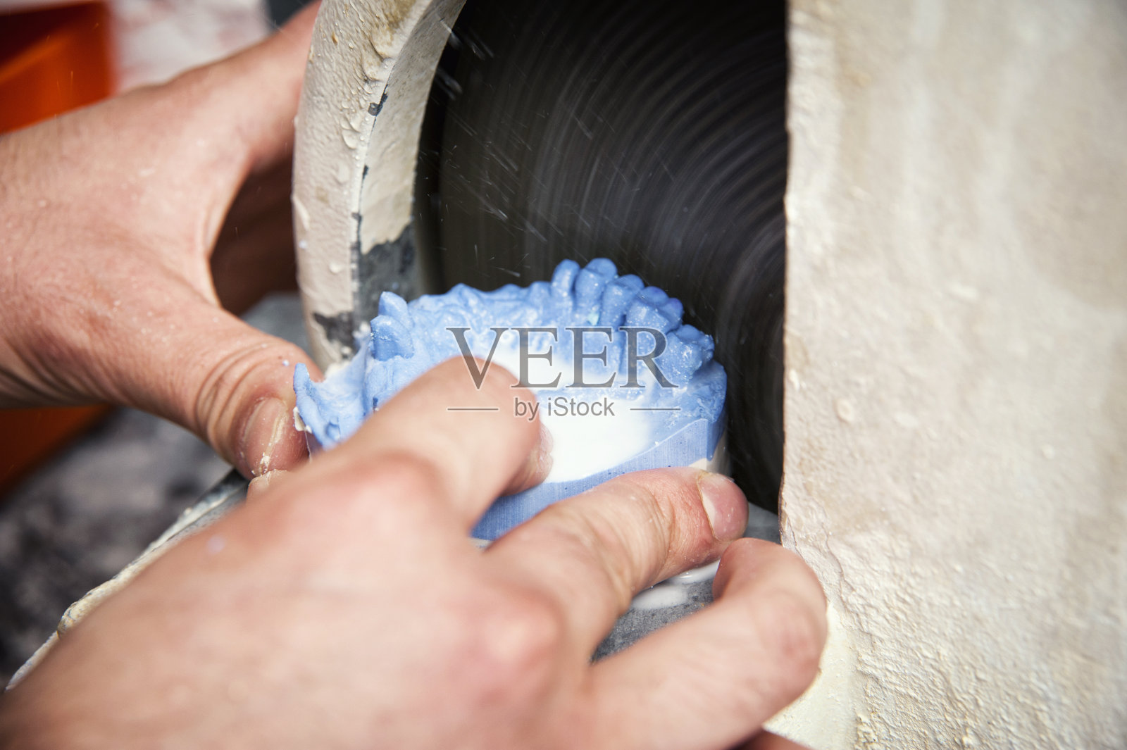 牙科技师的工作照片摄影图片