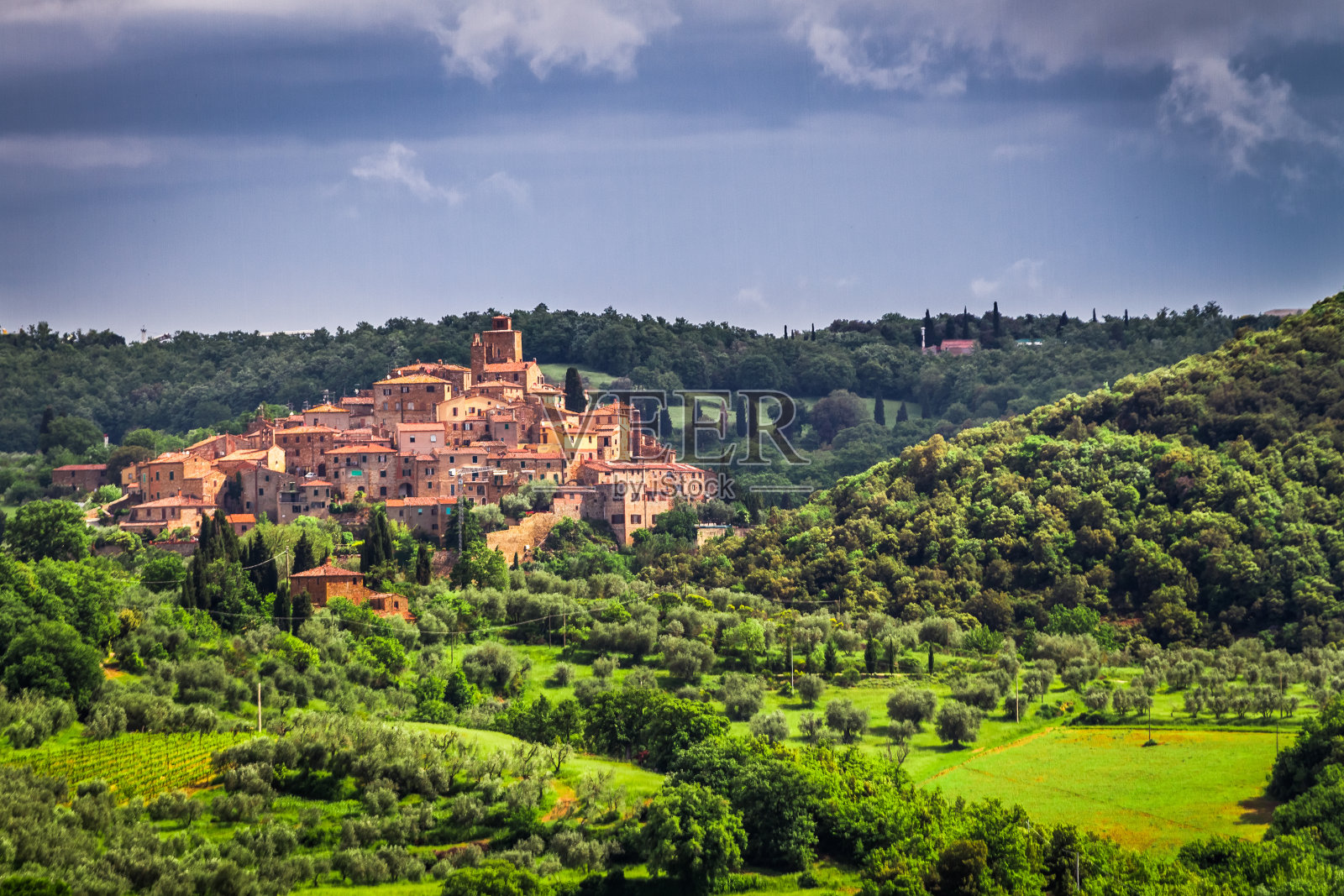 意大利托斯卡纳的一座古老小城照片摄影图片