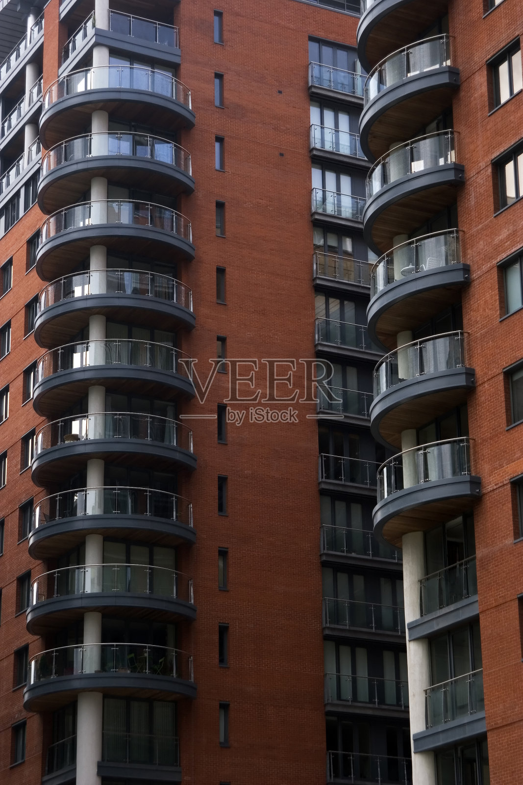 公寓楼-没有隐私照片摄影图片