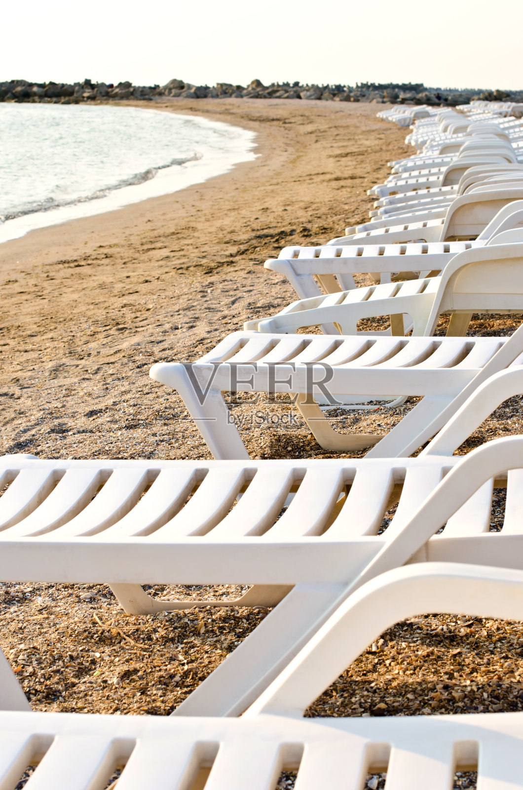 夏天的海滩。照片摄影图片