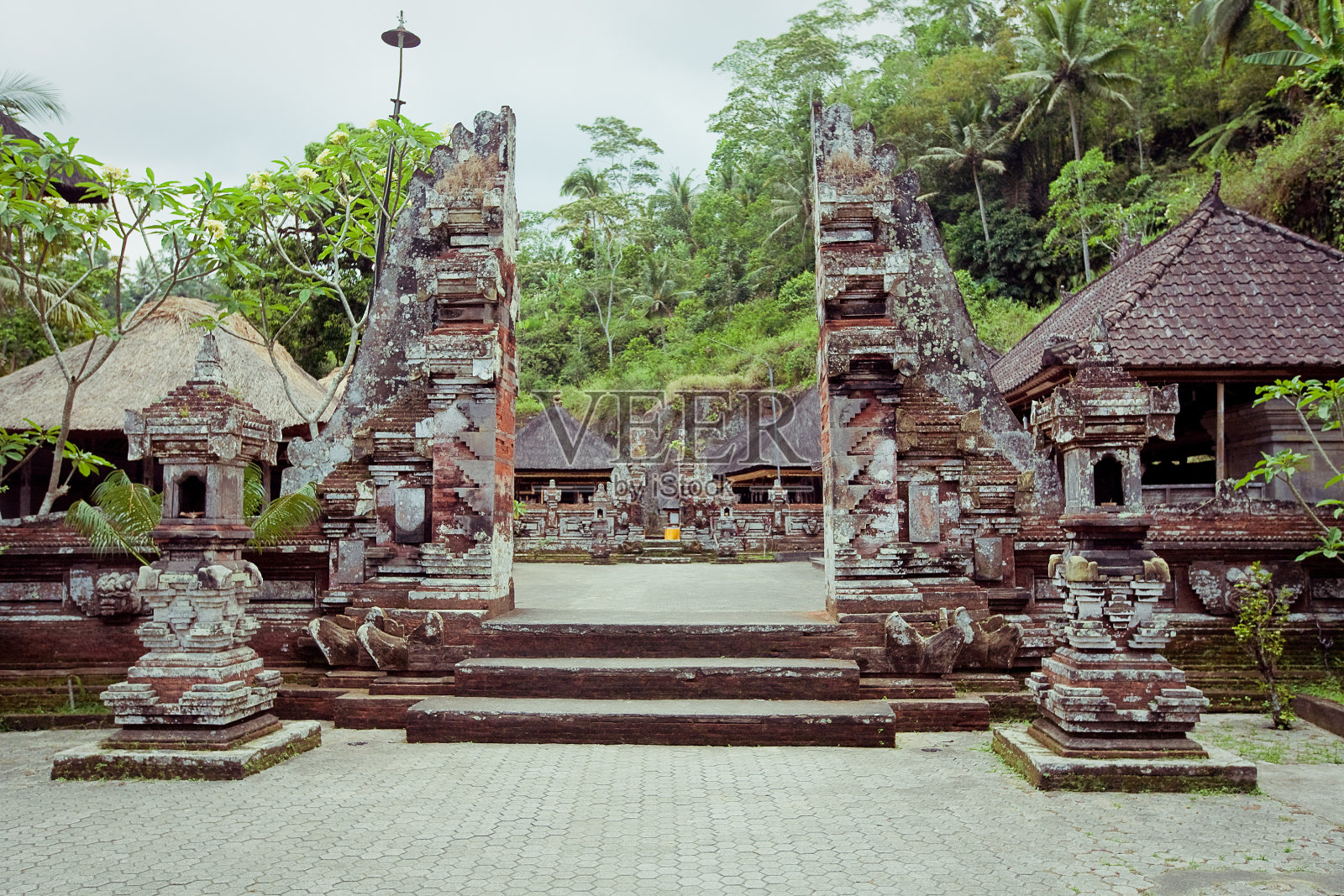 巴厘岛的kawi寺照片摄影图片