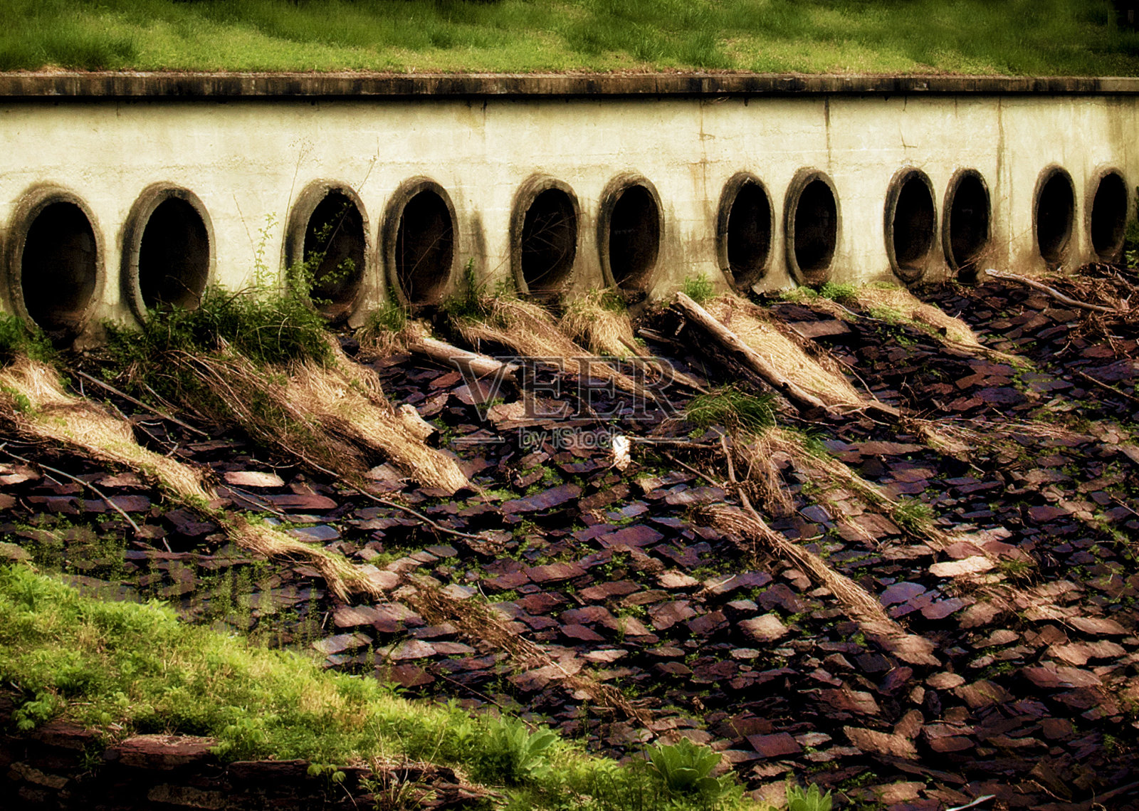 混凝土排水管道照片摄影图片