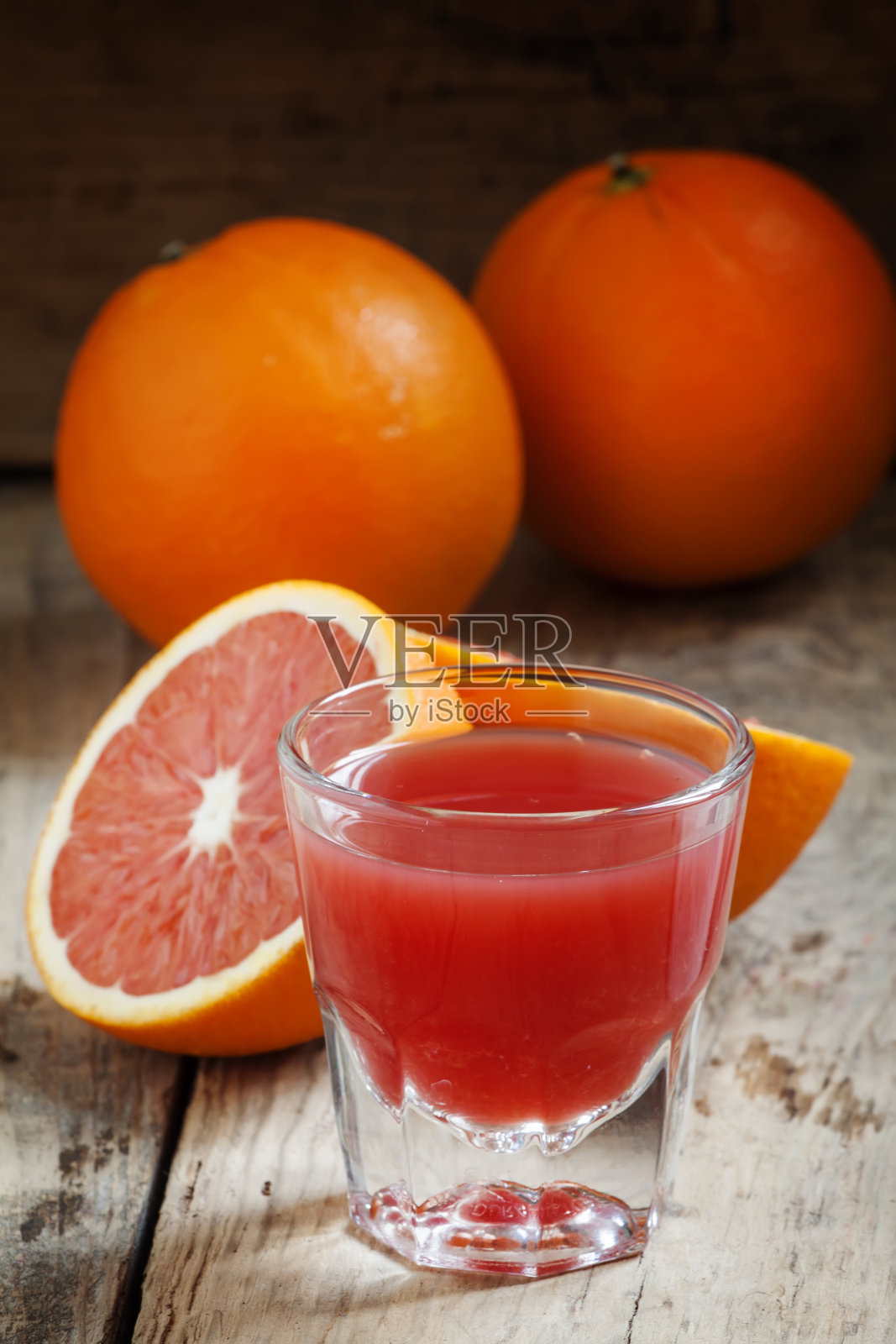 一大杯西西里红橙汁照片摄影图片