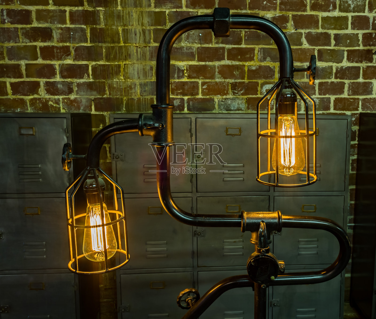 老式爱迪生灯泡照片摄影图片