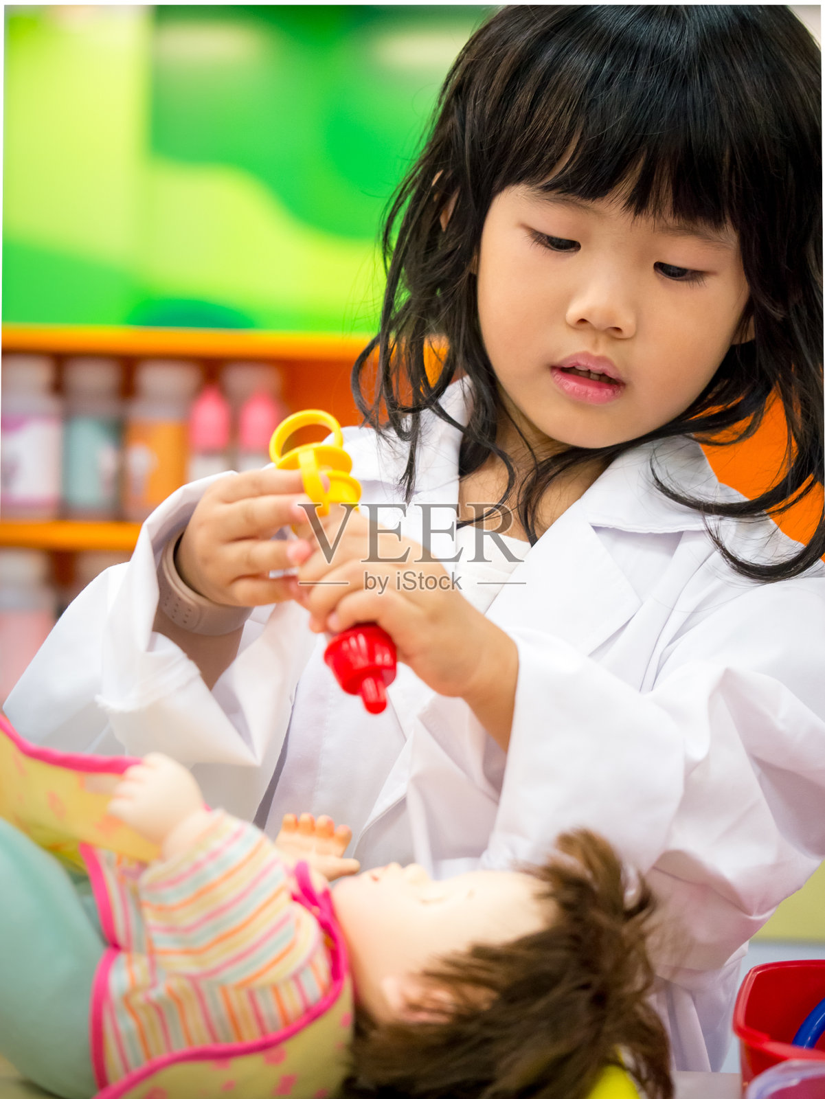 医生职业角色扮演女孩照片摄影图片