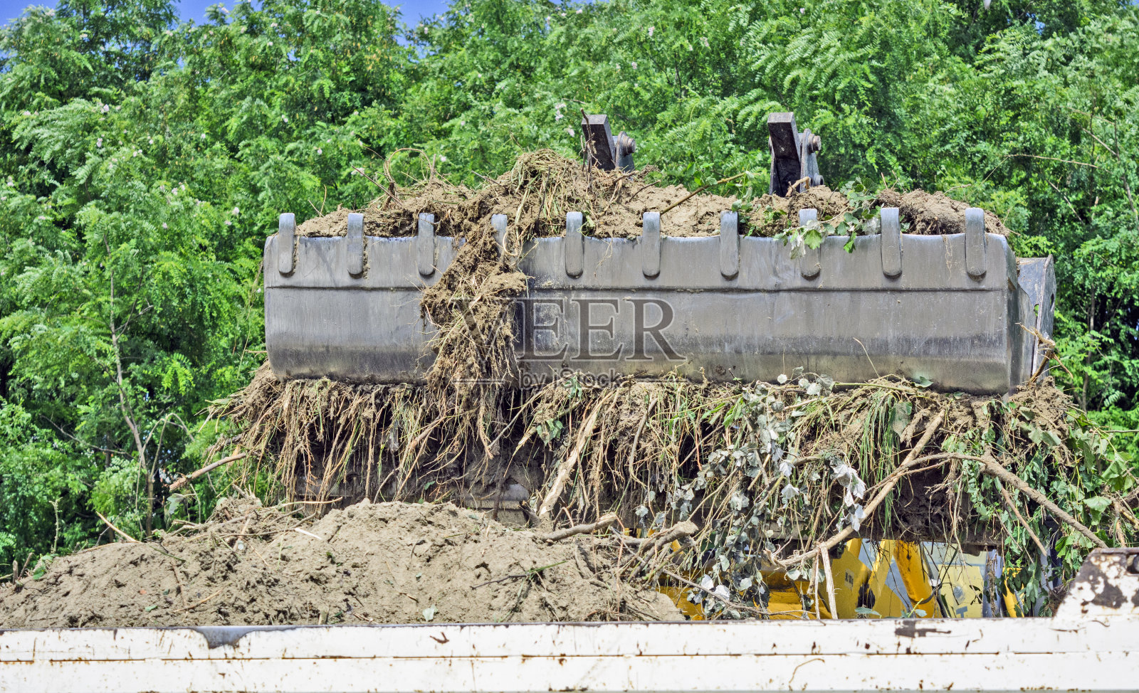 加载与挖掘机照片摄影图片