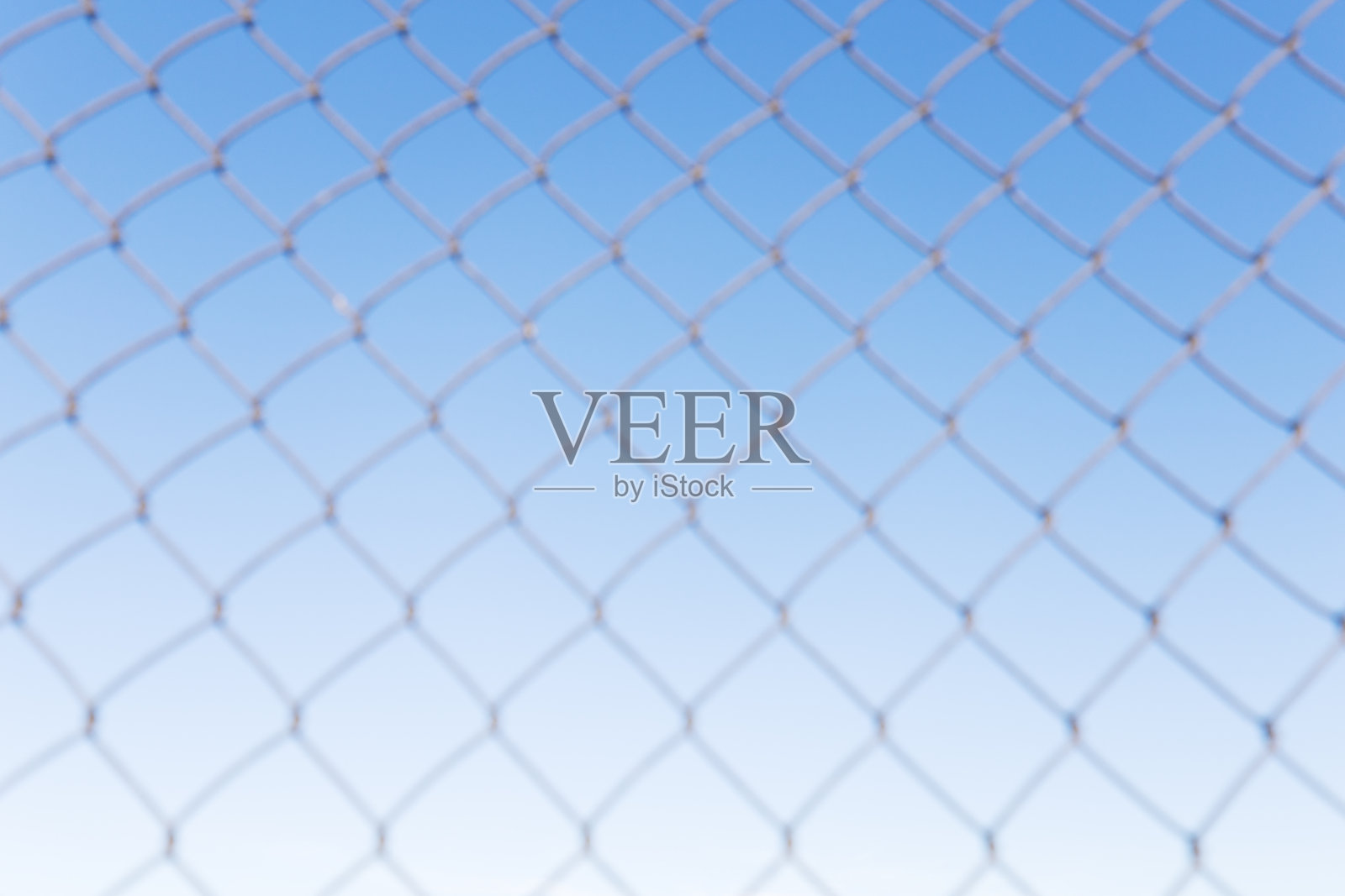 钢网与蓝天背景照片摄影图片