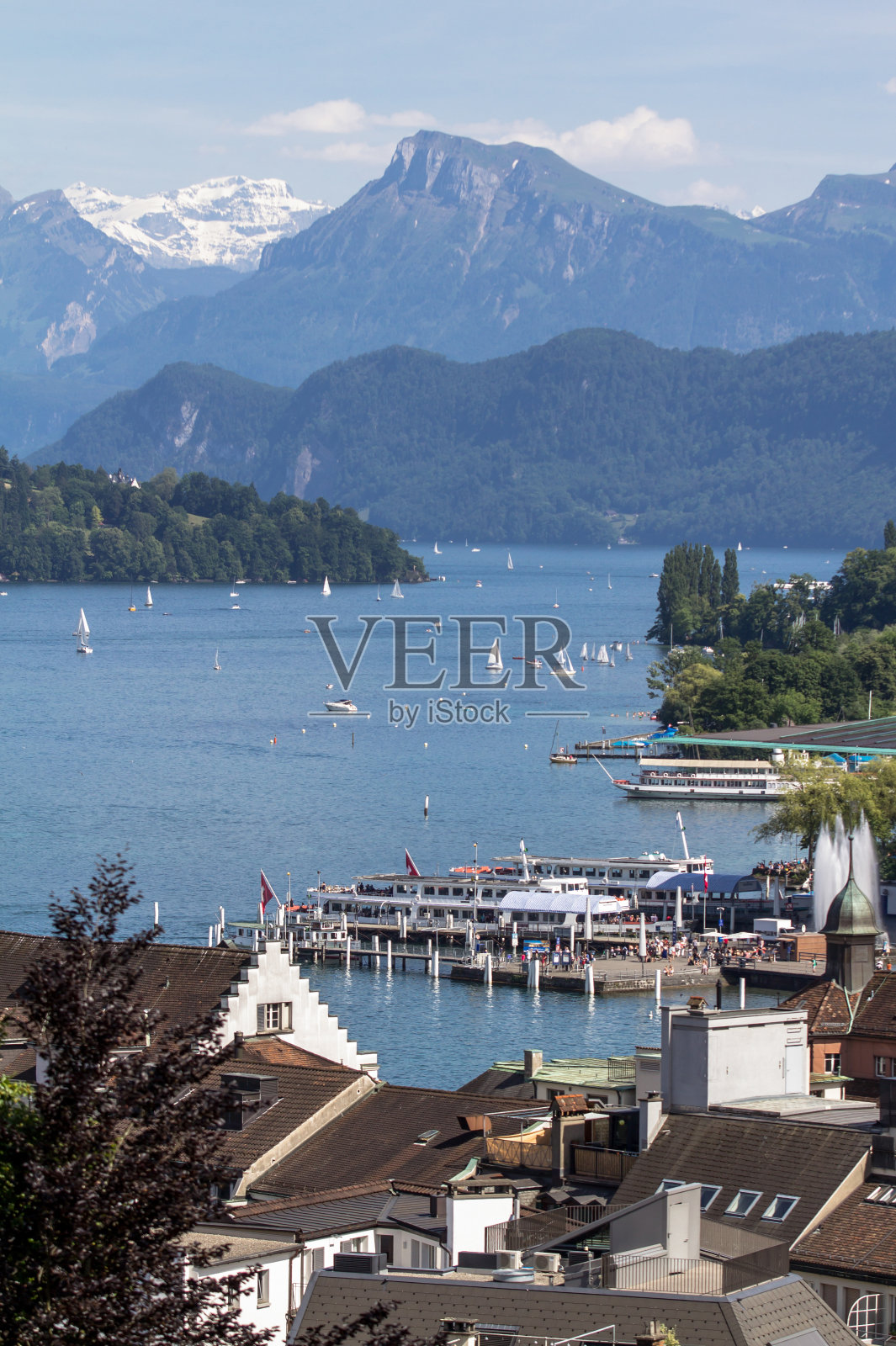 瑞士的琉森湖照片摄影图片