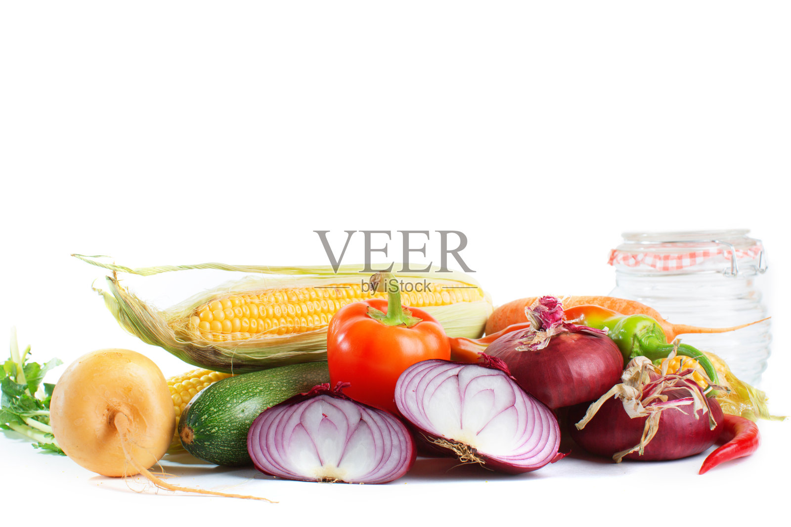 用白色分离的蔬菜组成照片摄影图片
