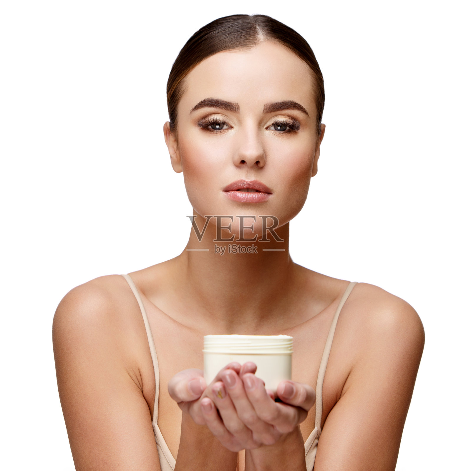 美丽的年轻女子与清洁新鲜的皮肤照片摄影图片