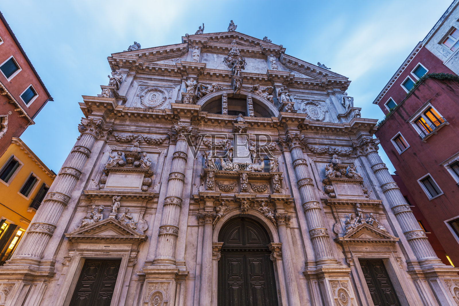 威尼斯的圣莫伊斯教堂照片摄影图片