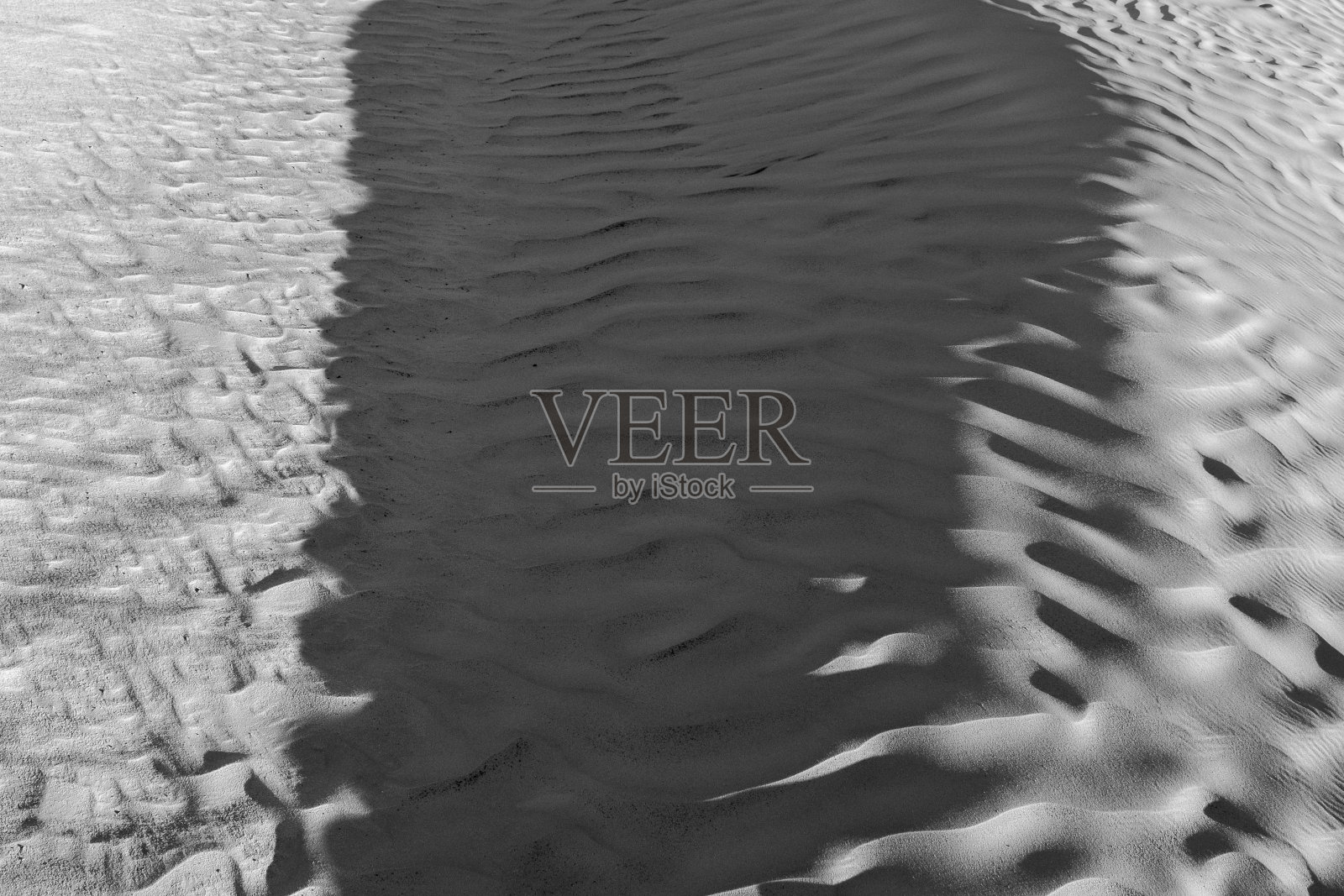 黑色和白色的沙漠颜色。背景和纹理照片摄影图片