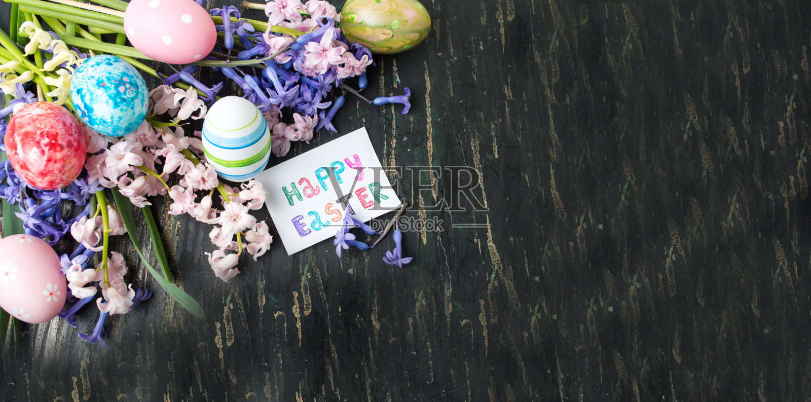 画复活节彩蛋和风信子花照片摄影图片