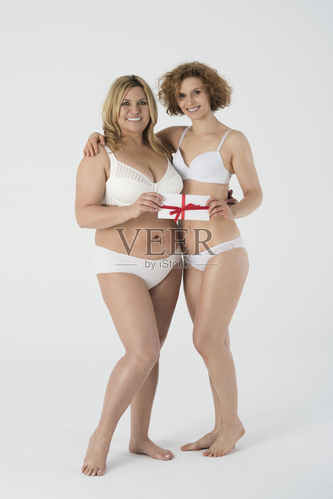 他们有个小礼物要送给你照片摄影图片