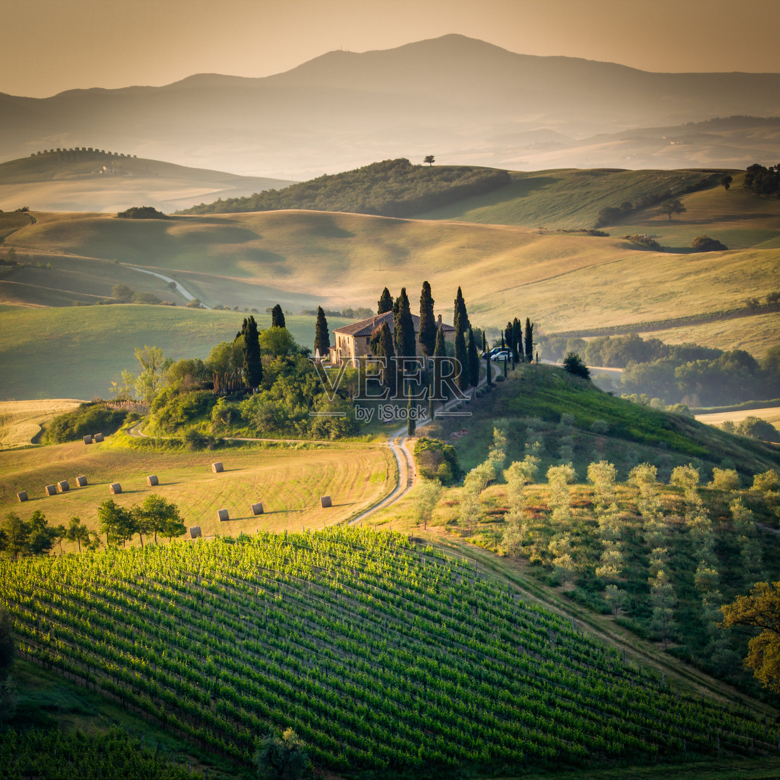 意大利托斯卡纳的乡村风光和农舍照片摄影图片