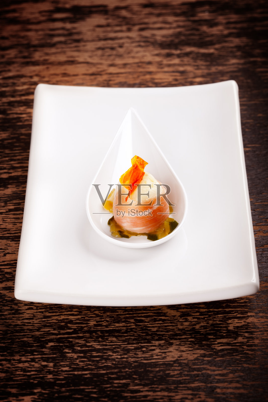 美味的开胃菜配肉和奶酪照片摄影图片