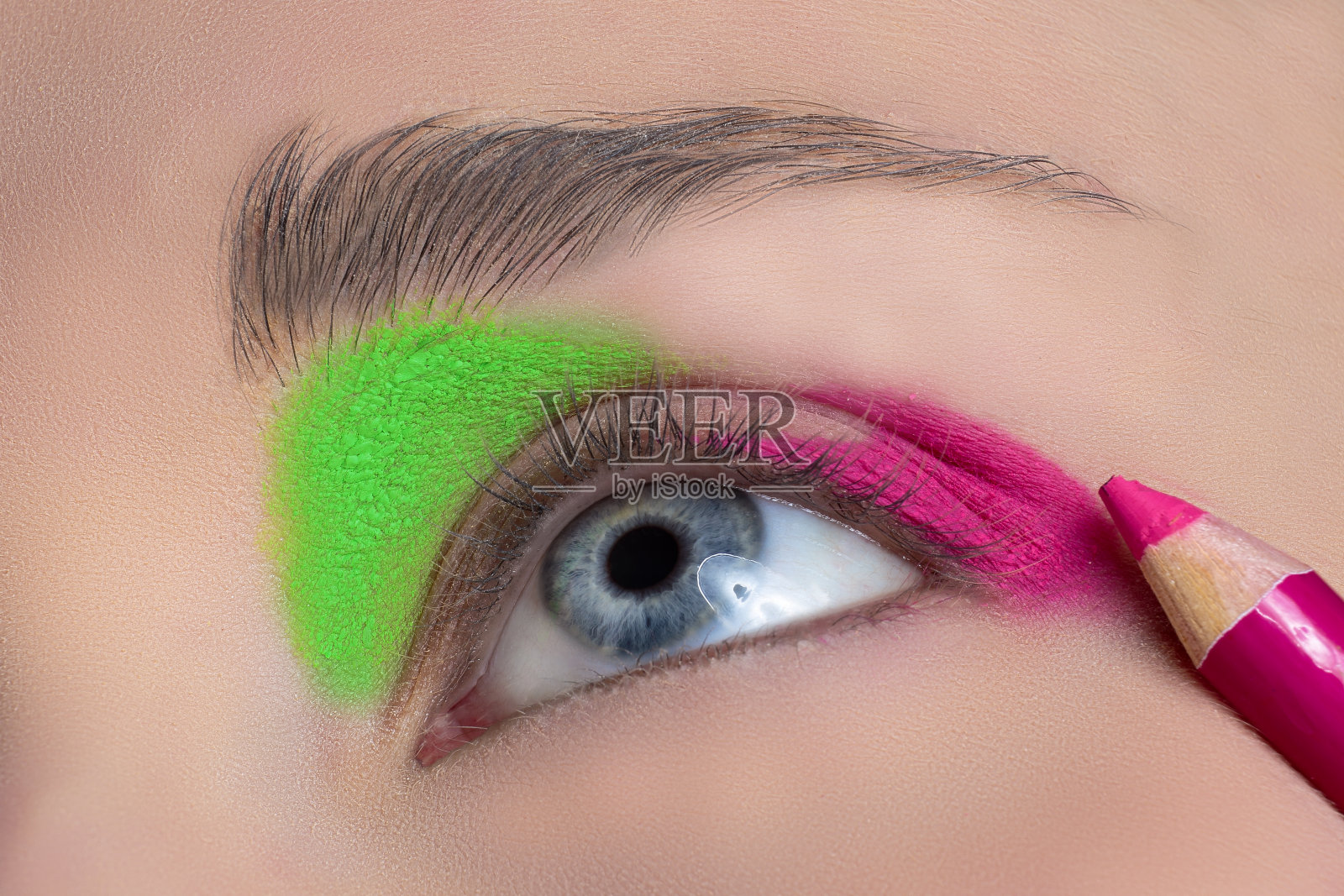 女人的眼睛和美丽的妆容照片摄影图片