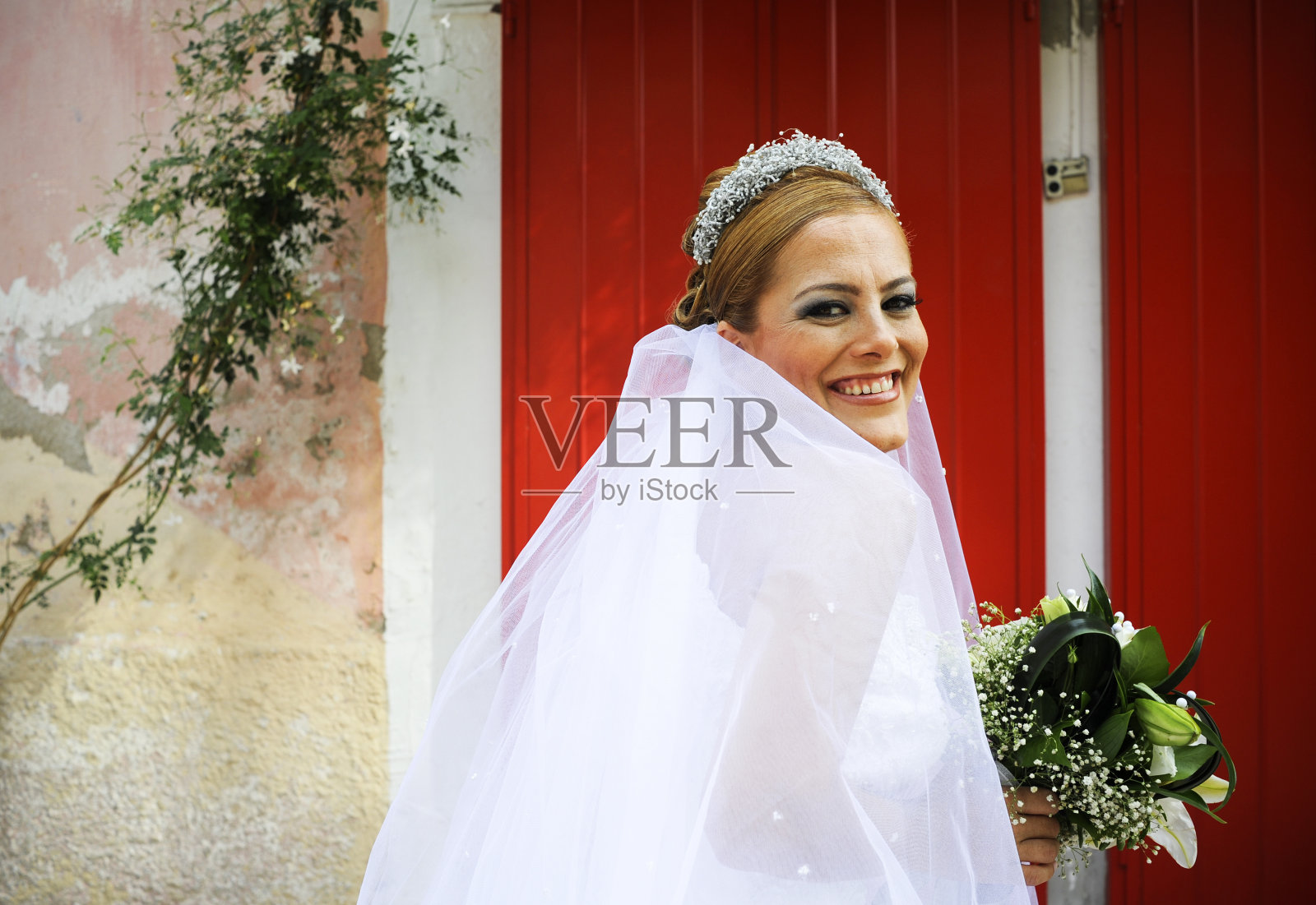 快乐的新娘照片摄影图片