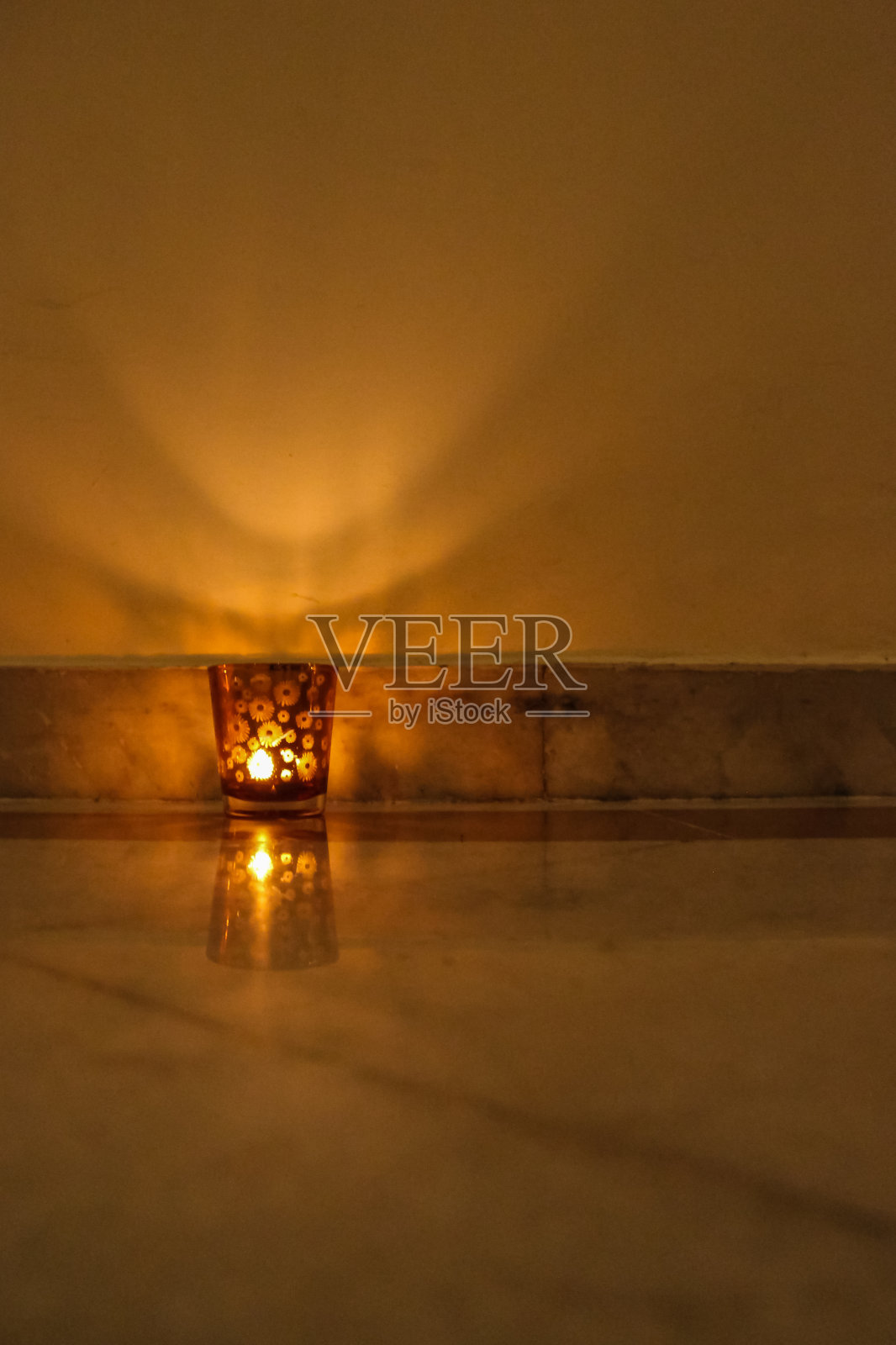 夜晚的东方灯照片摄影图片