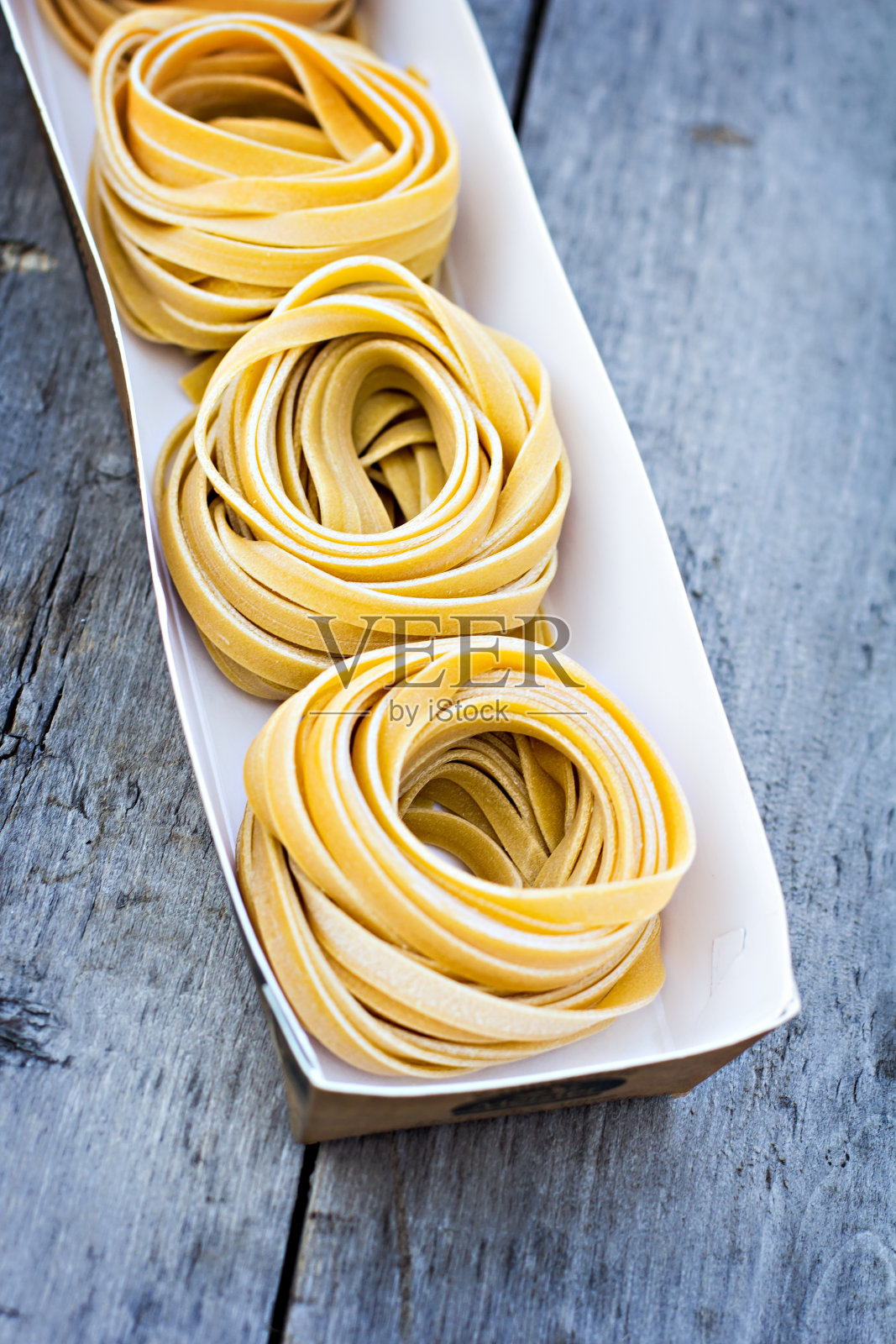 新鲜的意大利面照片摄影图片