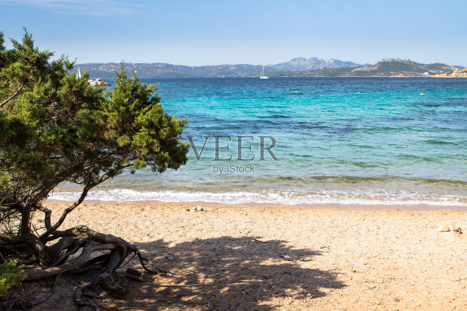 意大利撒丁岛美丽的海滩照片摄影图片