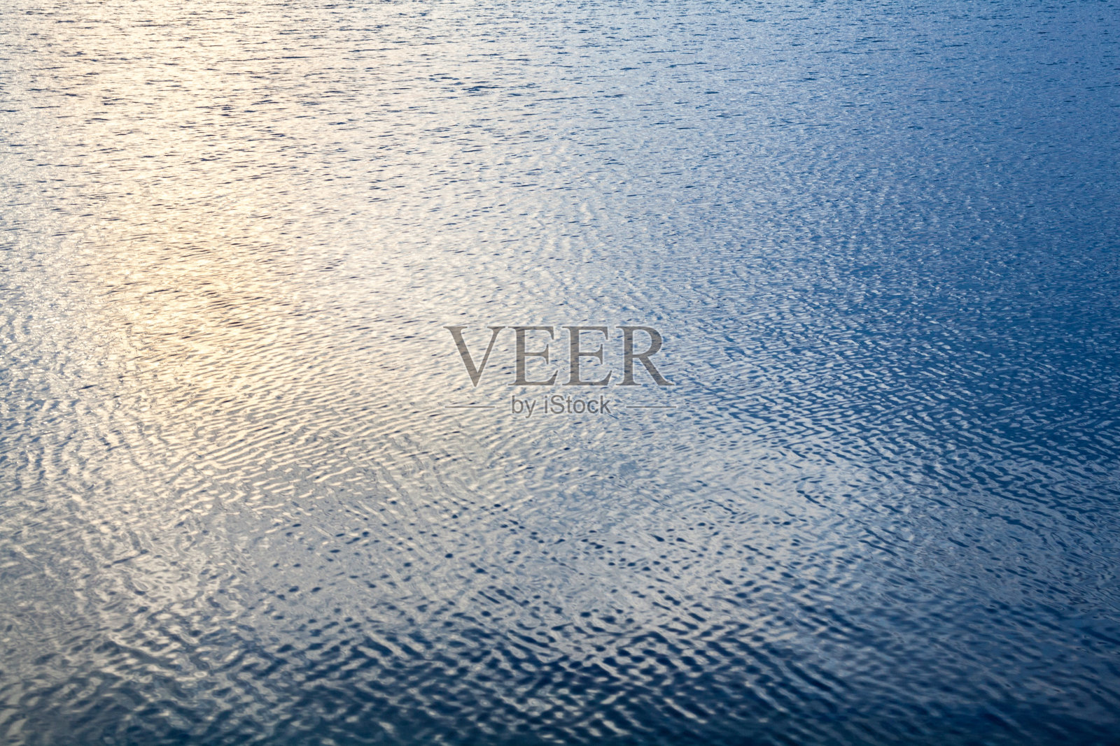 涟漪水面照片摄影图片