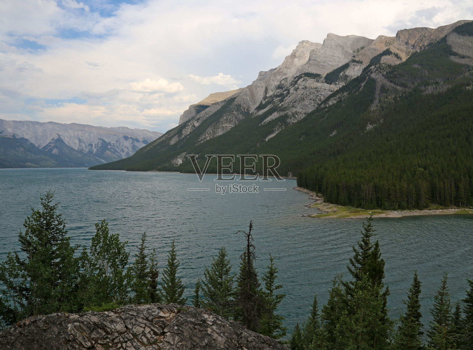 明尼旺卡湖的黄昏照片摄影图片