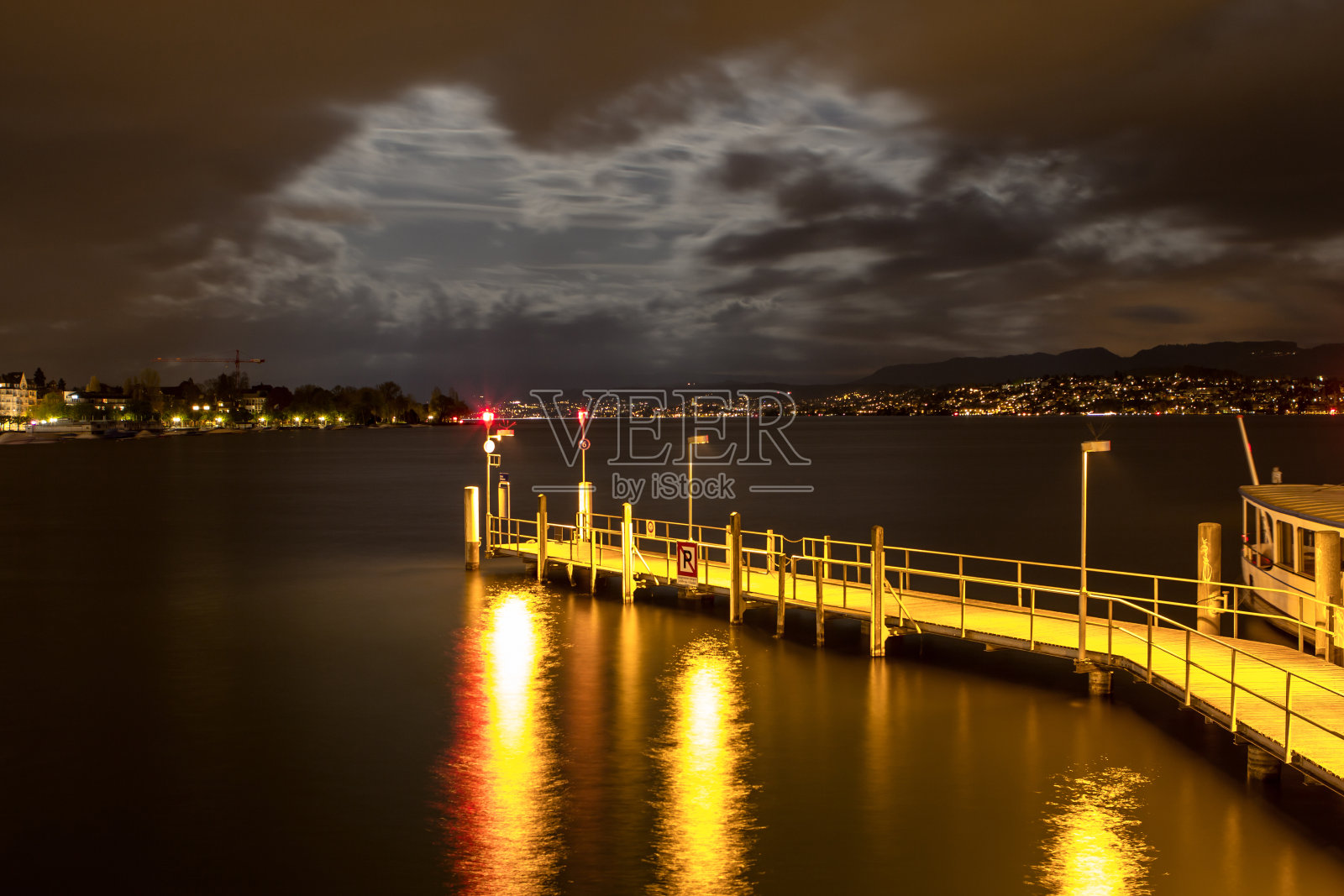 孤独的码头照片摄影图片