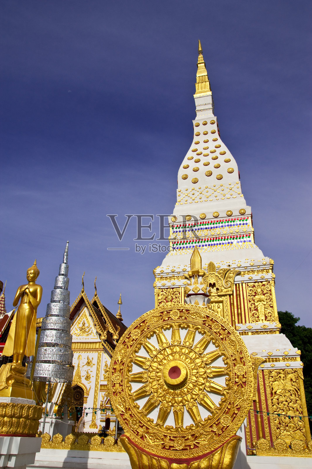 泰国那空寺佛塔照片摄影图片