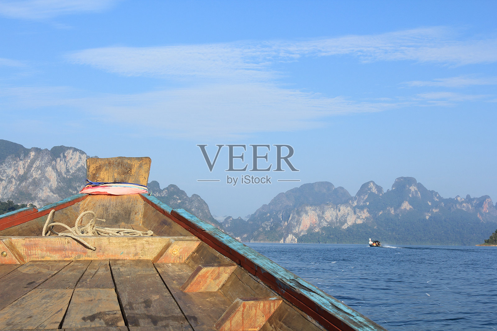 在船上旅行照片摄影图片