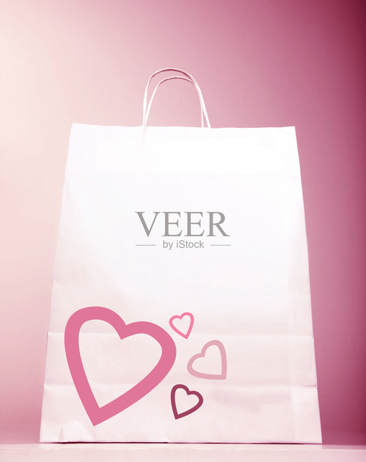 带爱心的购物袋照片摄影图片