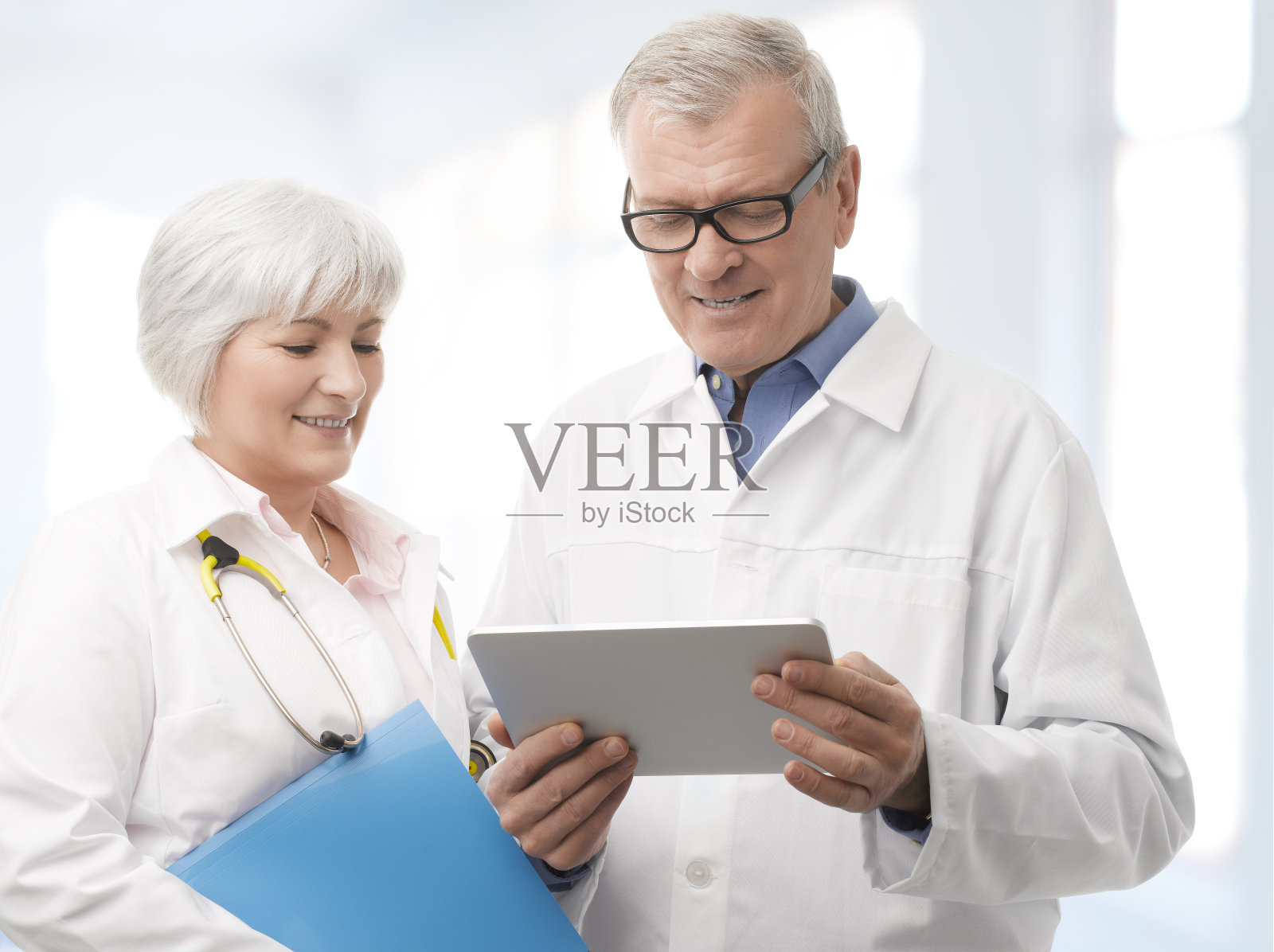 医生和护士照片摄影图片