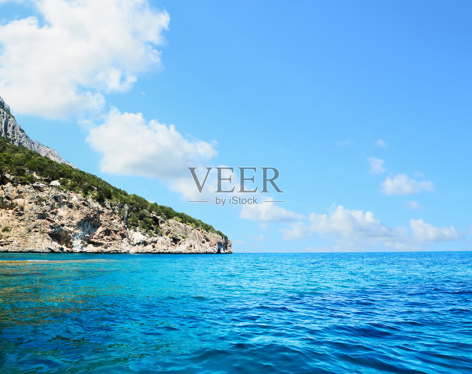 Orosei海湾的岩石海岸照片摄影图片