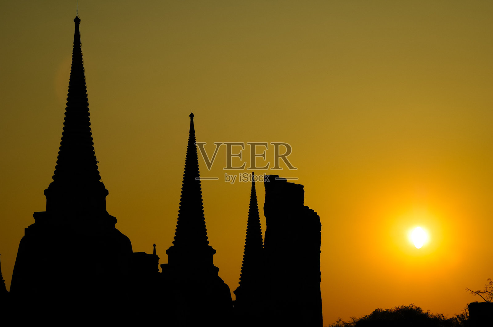 佛塔和晚霞照片摄影图片