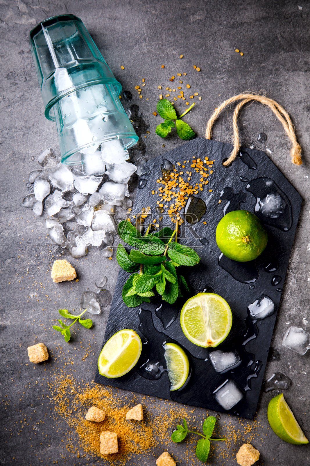 制作莫吉托鸡尾酒的原料照片摄影图片