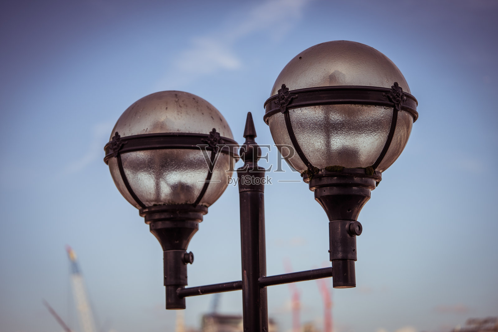 双灯的头照片摄影图片