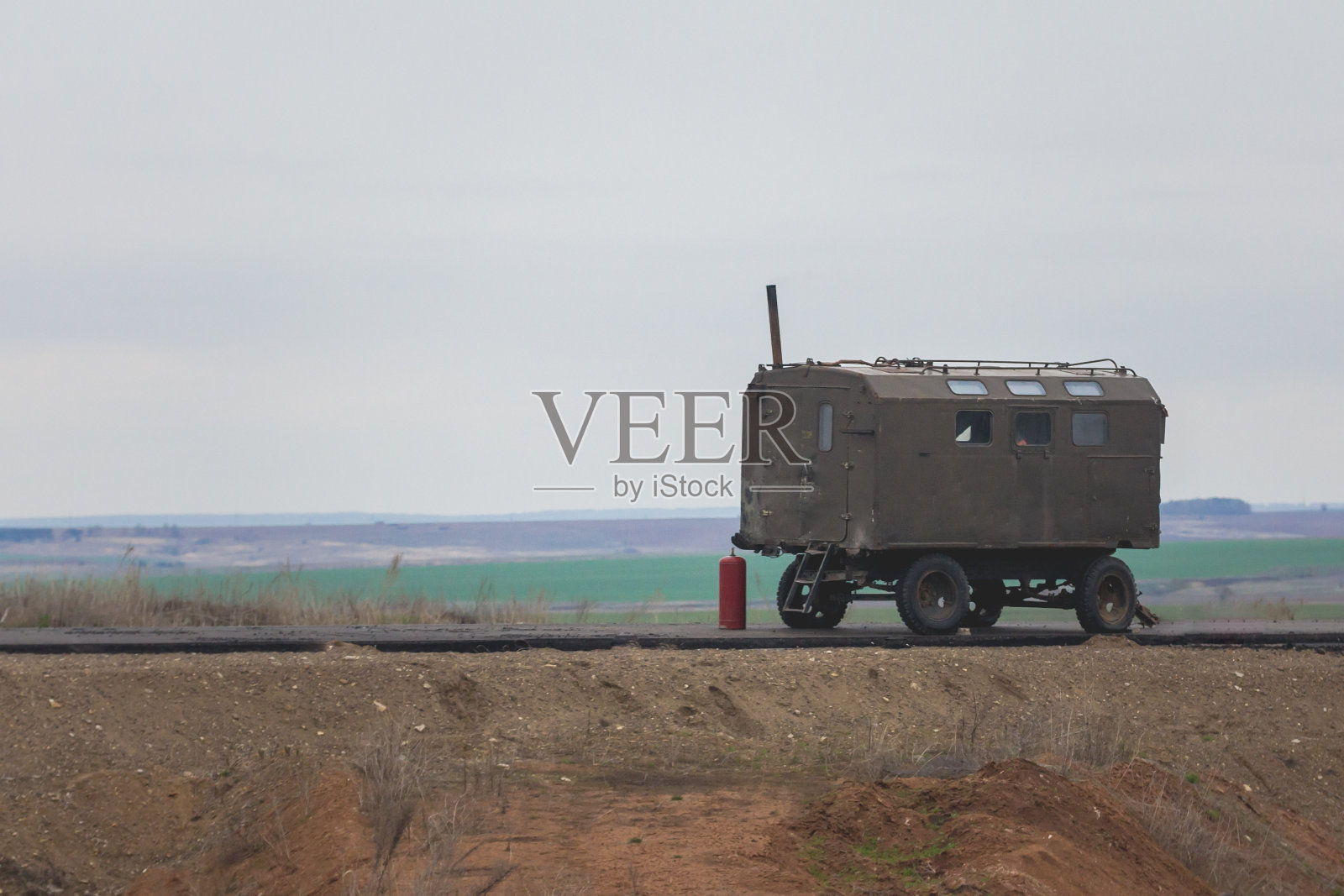 道路施工拖车-田间工业设备照片摄影图片