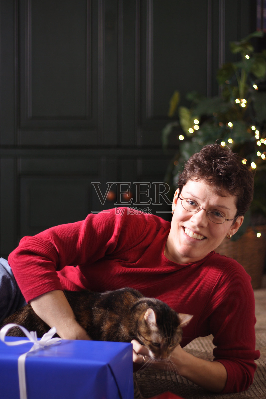 送礼物照片摄影图片