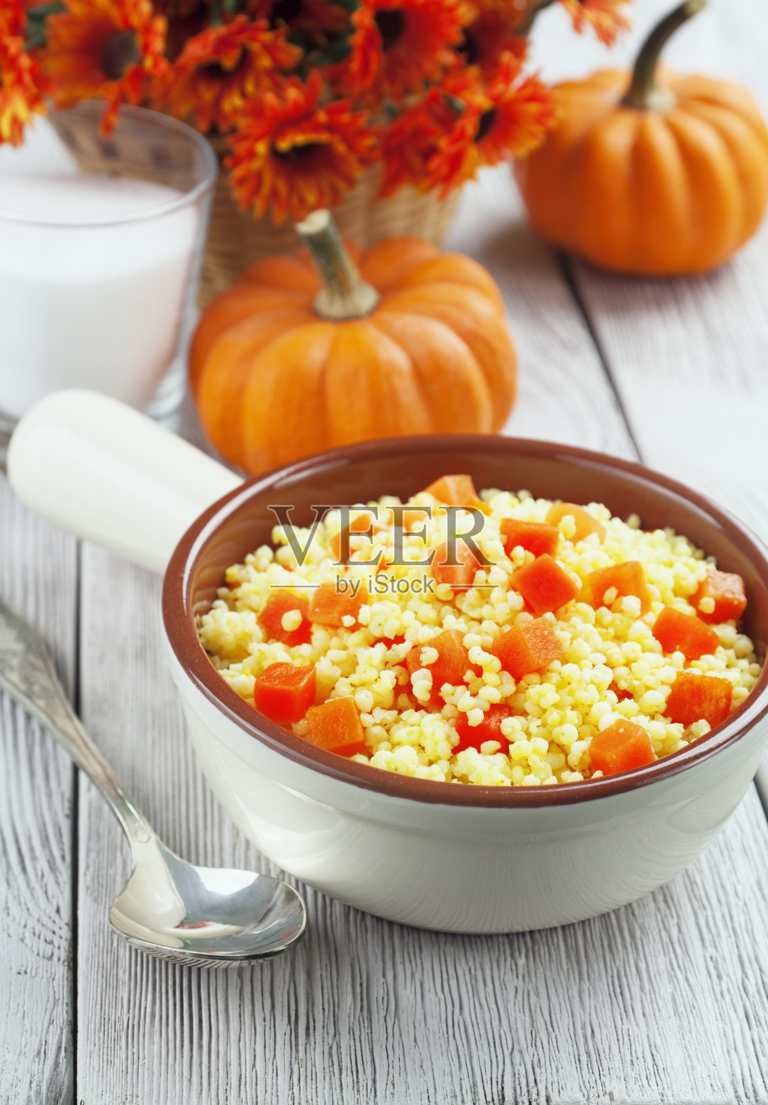 南瓜小米粥照片摄影图片