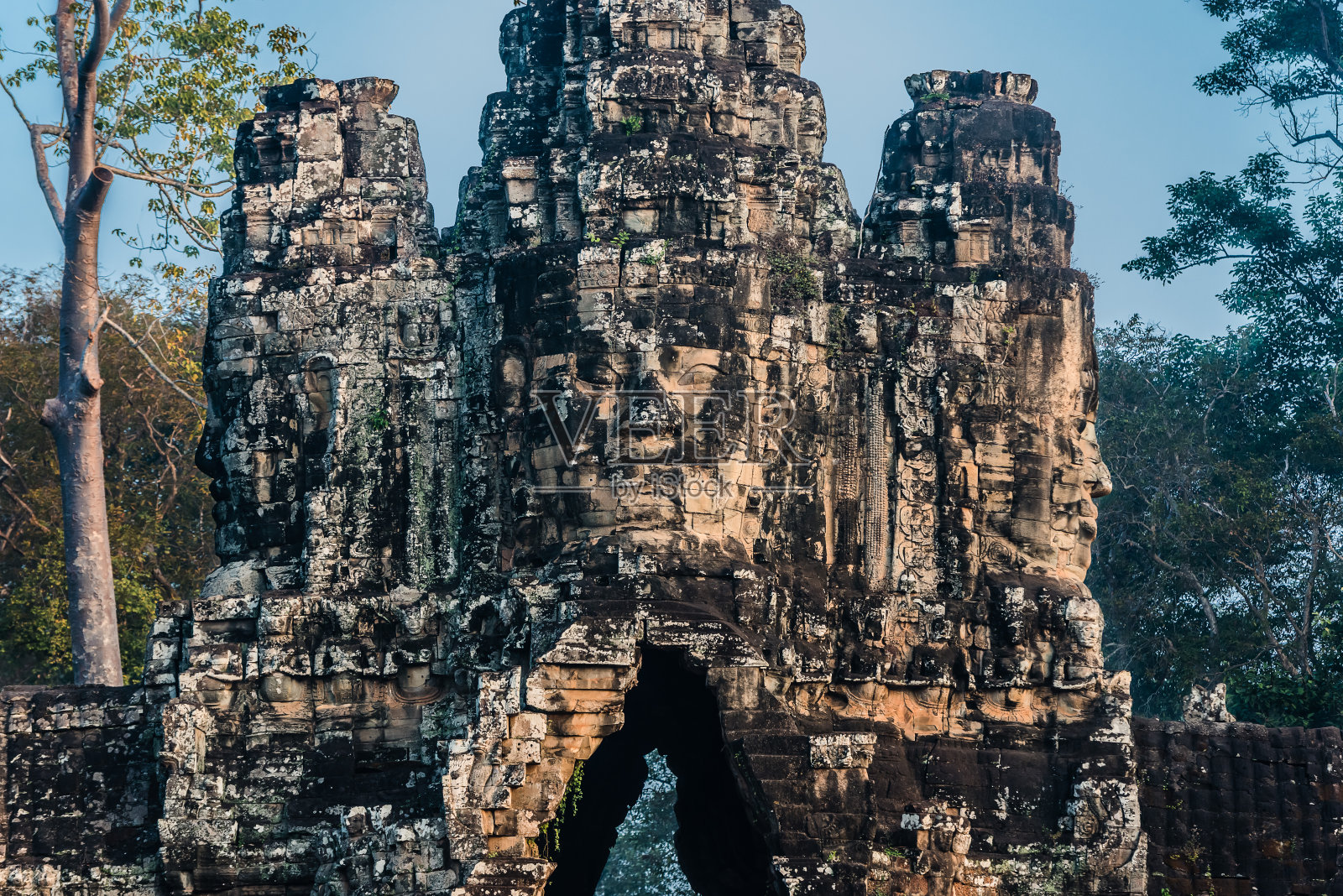 柬埔寨吴哥窟南门大桥照片摄影图片