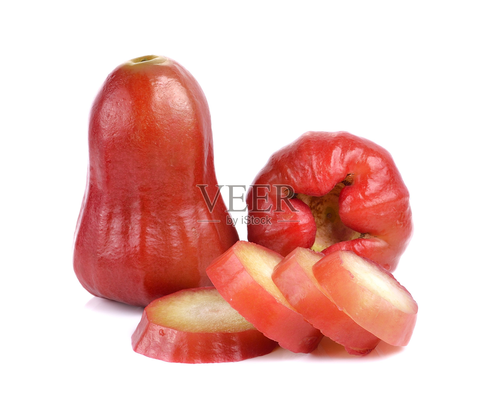 白色背景上的玫瑰苹果照片摄影图片