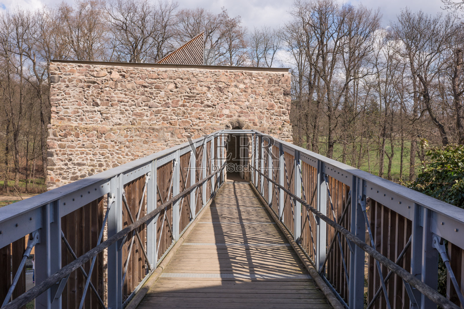 一座古老要塞的塔桥照片摄影图片
