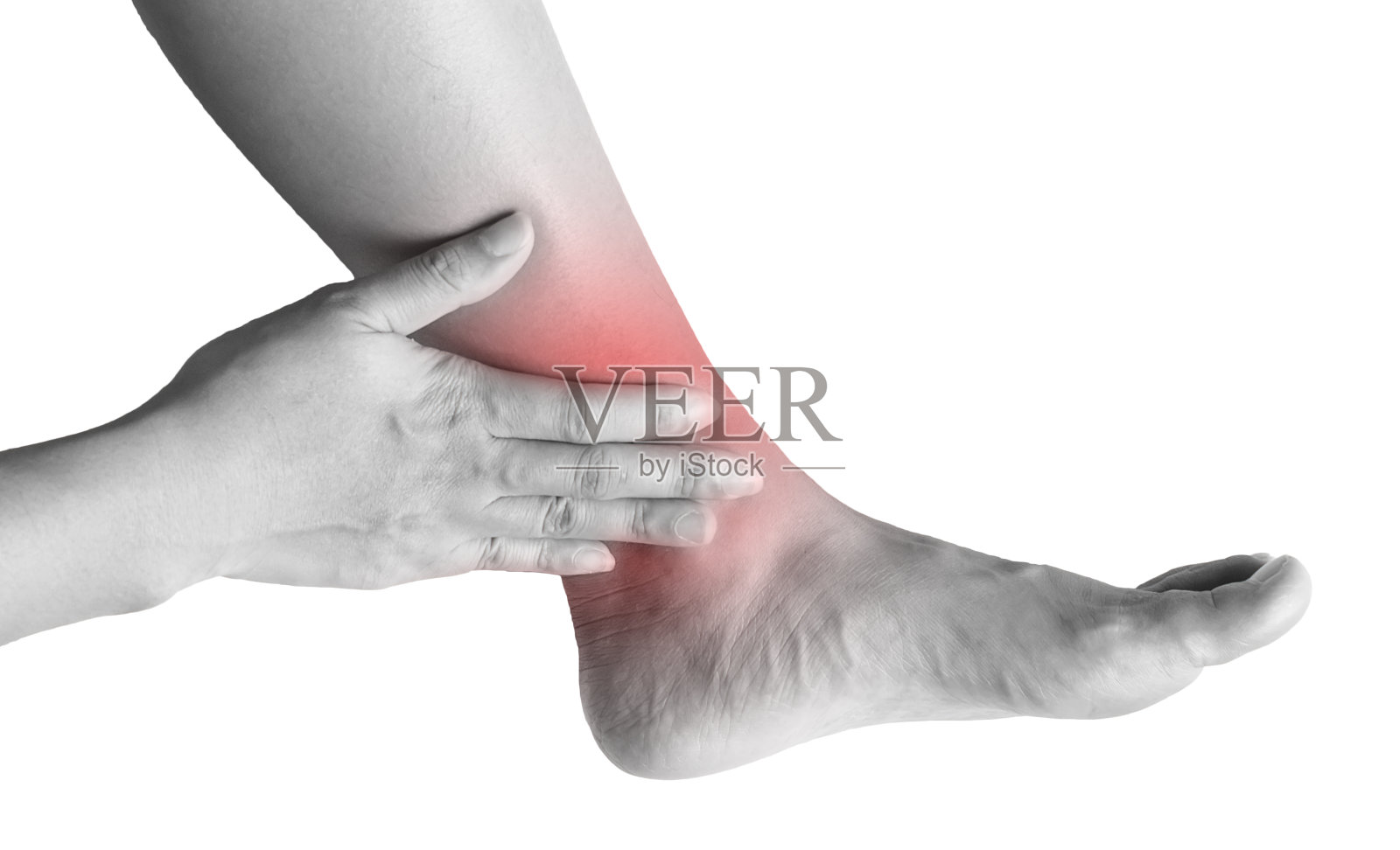 抱着受伤的脚的女人照片摄影图片