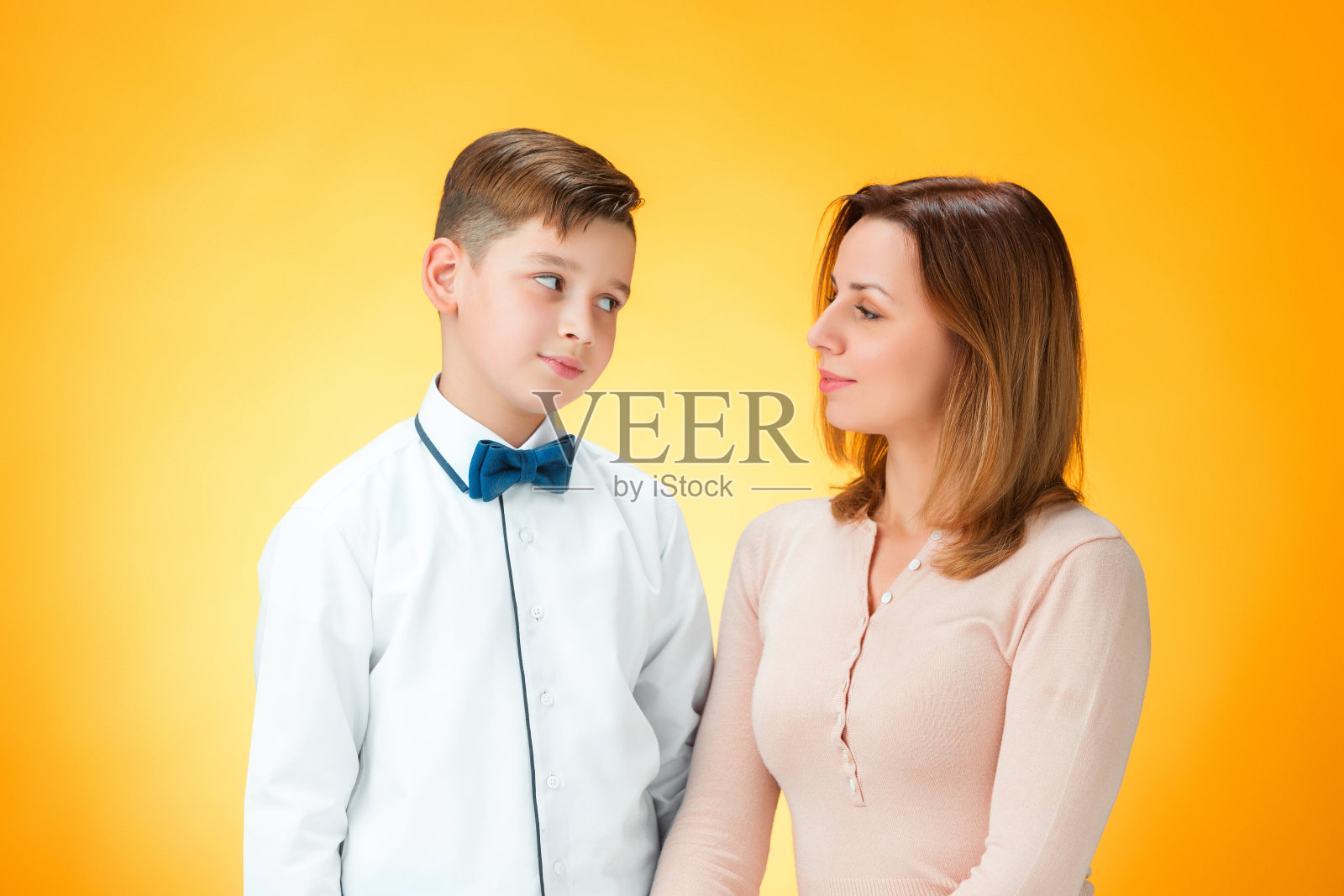 母子快乐照片摄影图片