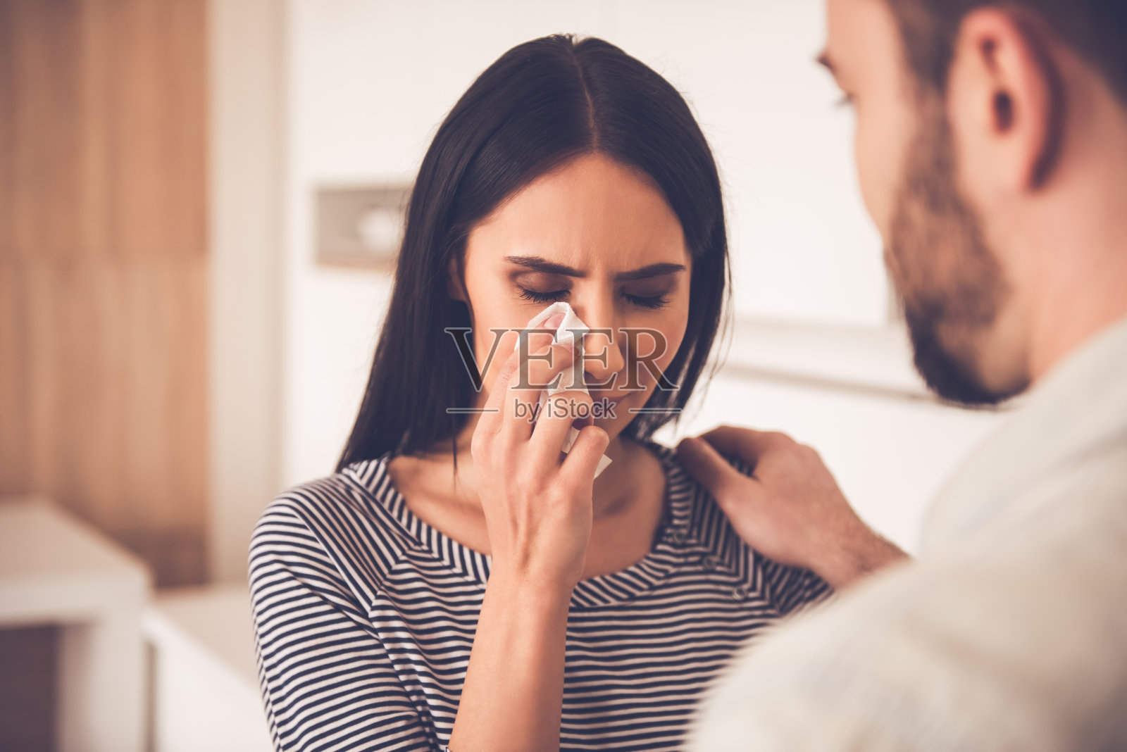 听到坏消息照片摄影图片