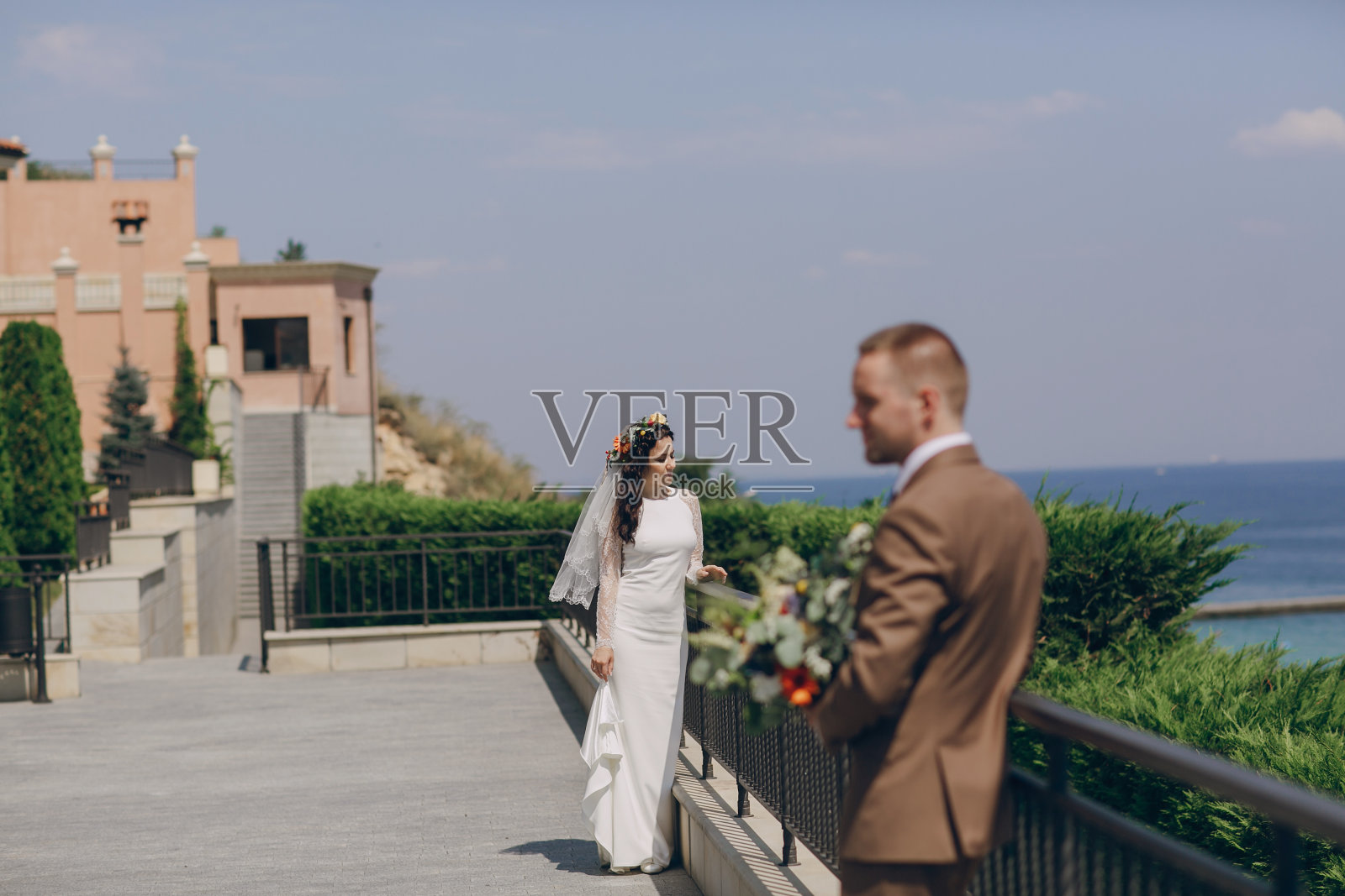 阳光明媚的婚礼照片摄影图片