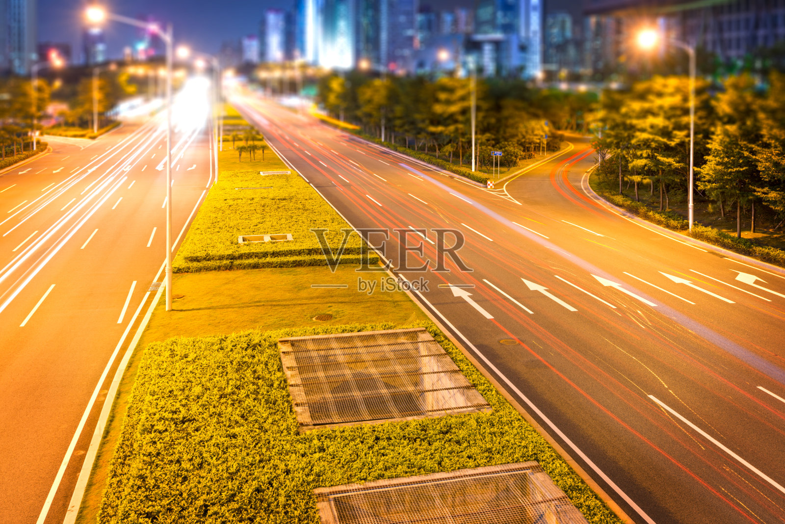 光线轨迹的照片摄影图片