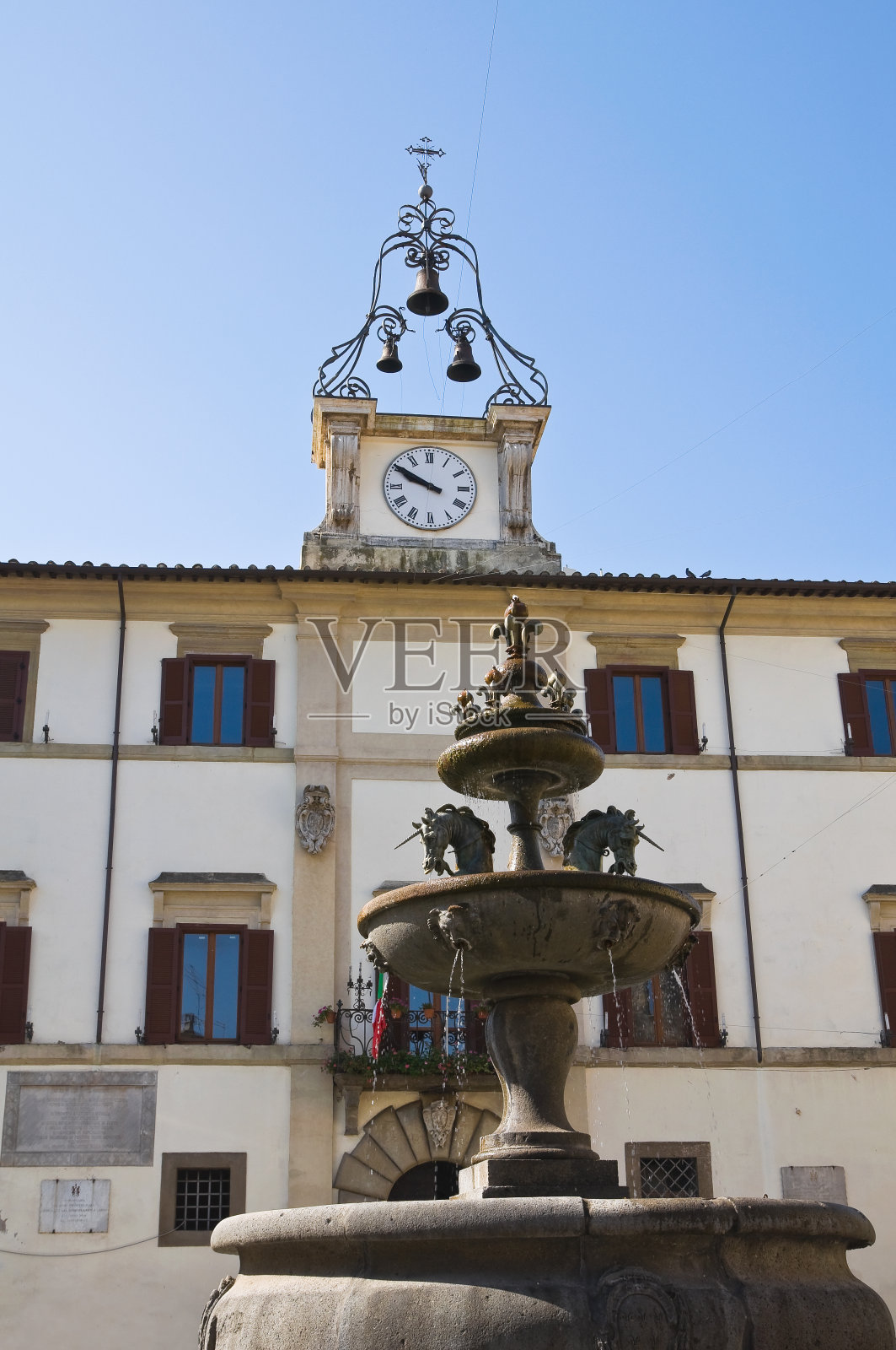 市政厅大楼。Ronciglione。拉齐奥。意大利。照片摄影图片